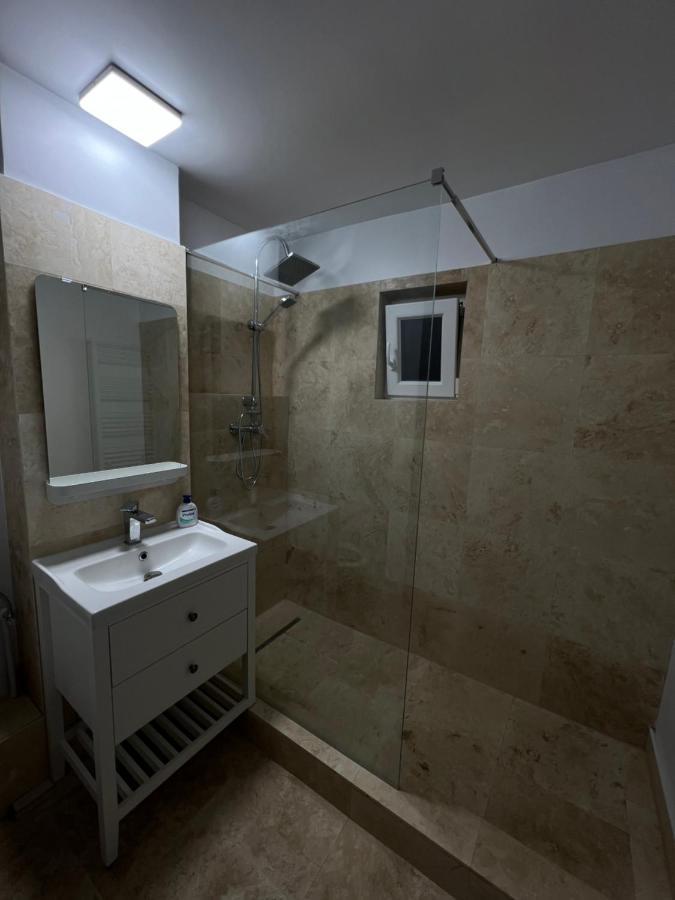 Ferienwohnung The Urban Hub 2 Iasi Exterior foto