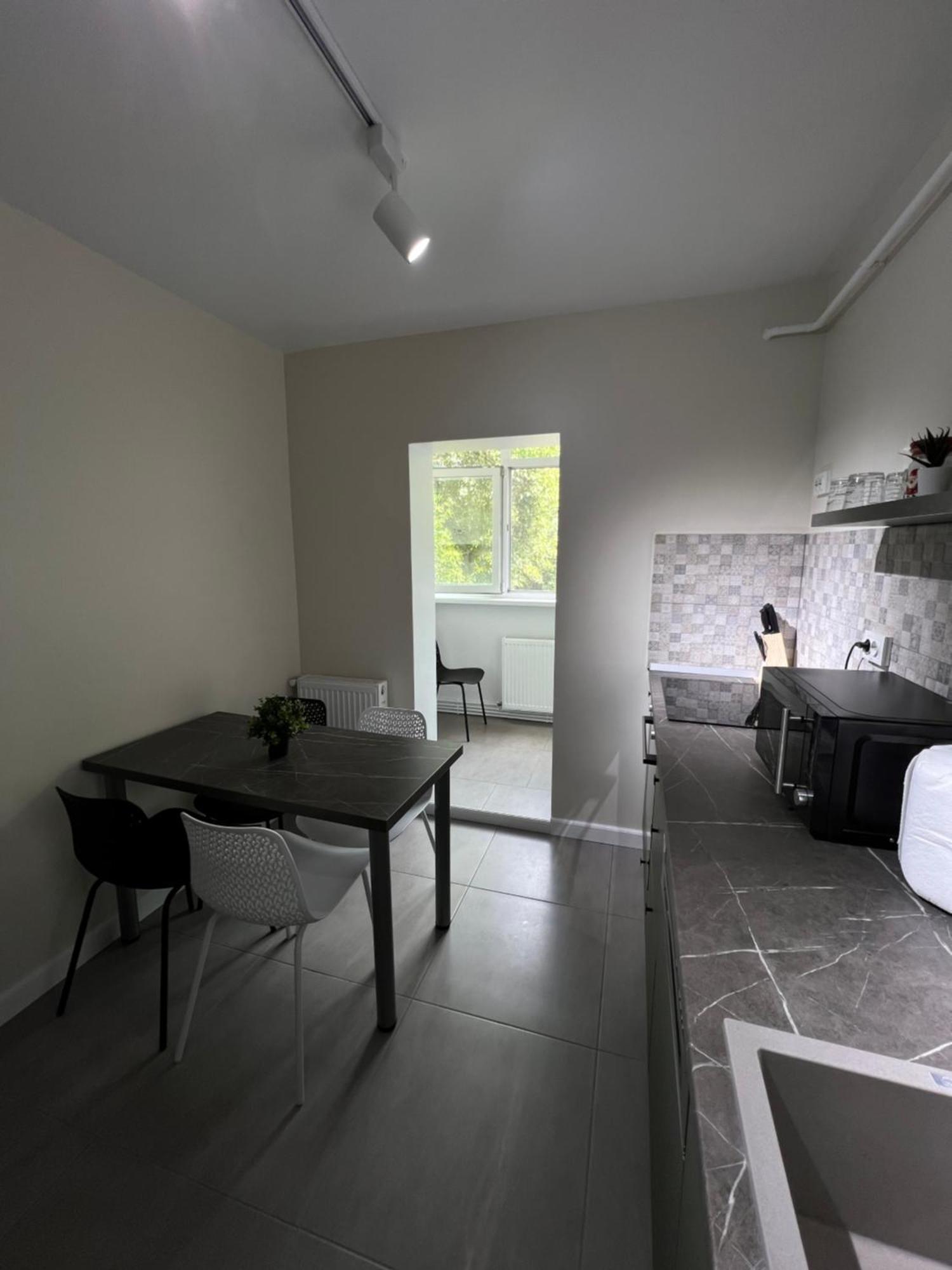 Ferienwohnung The Urban Hub 2 Iasi Exterior foto